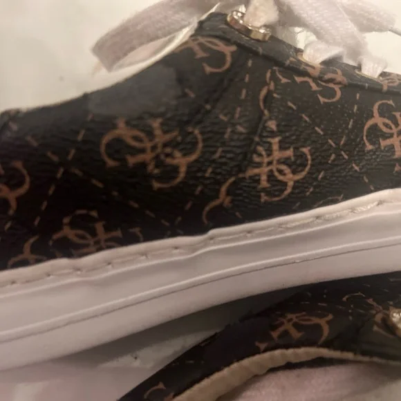 Guess Women's Loven Casual Sneakers. Gold/Brown. Size 7.5 - Picture 6 of 10